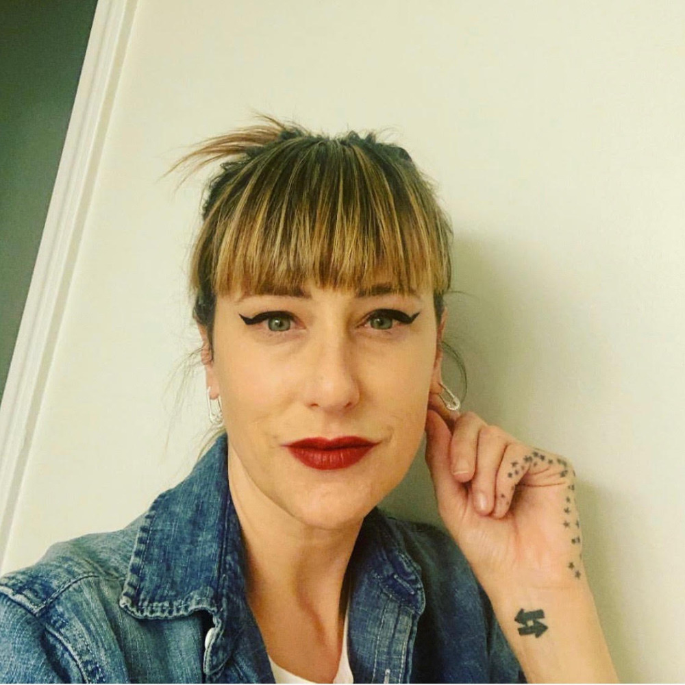 Meet your Posher, Angela